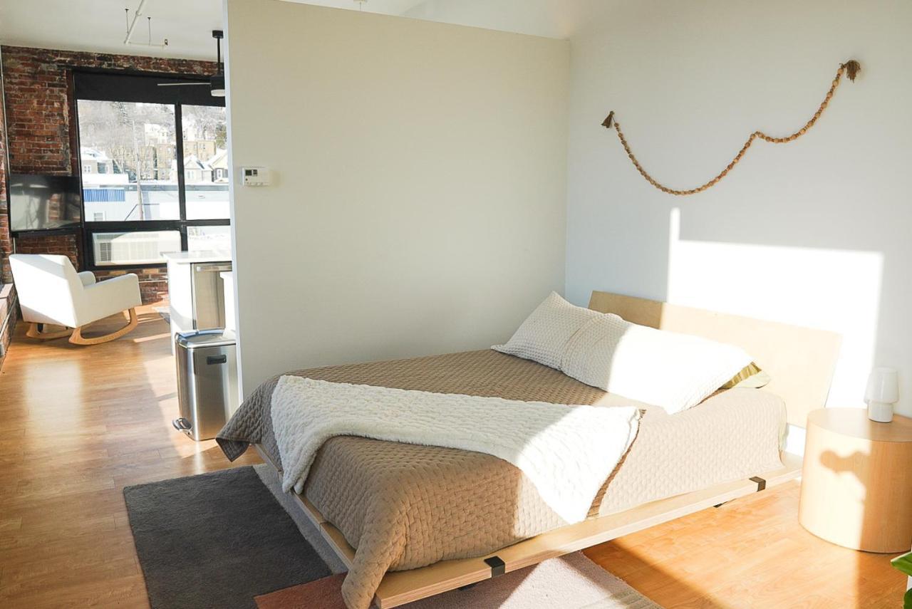 Enger Lofts Hotel Duluth Esterno foto